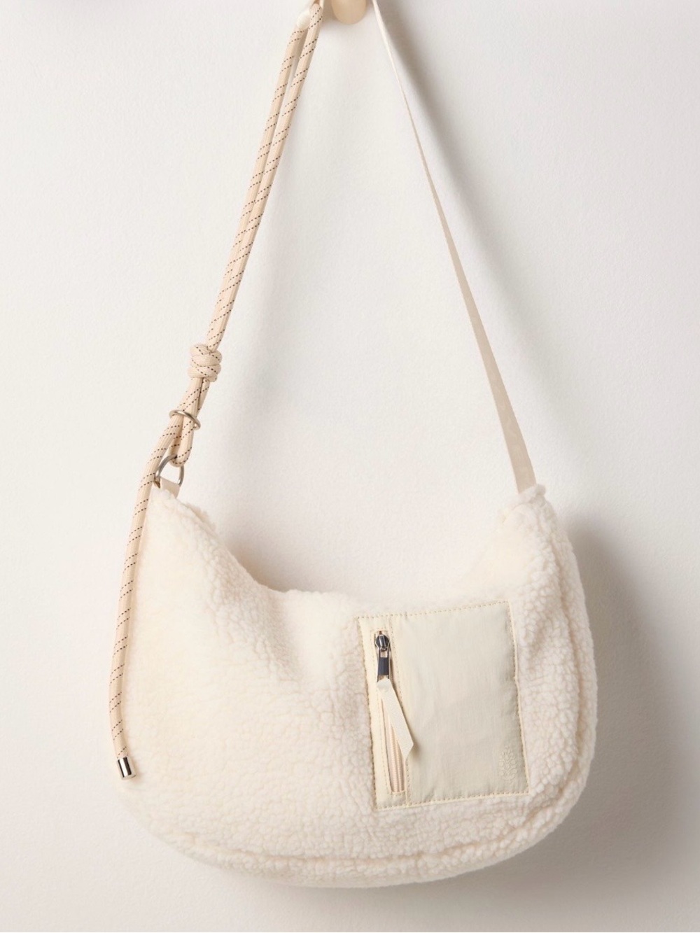 Free People Slopes Sherpa Sling Bag in Whipped Cream NWT 💕 - Picture 2 of 5